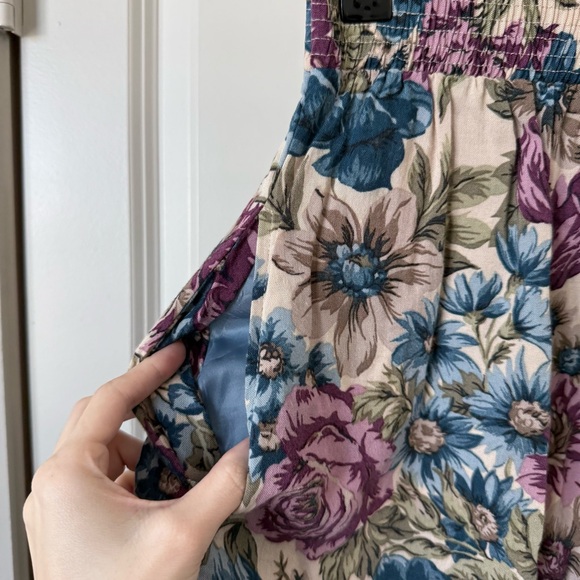 Reworked vintage floral skirt - Picture 2 of 3